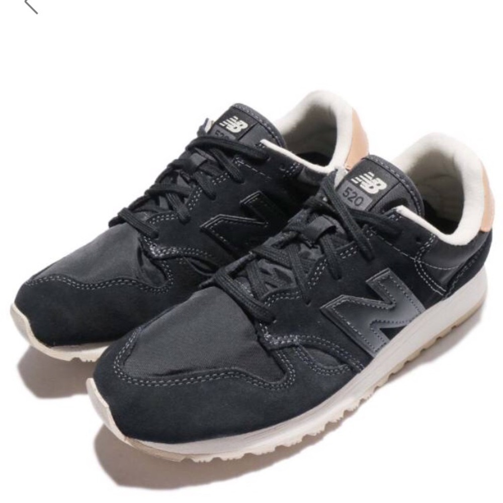 New Balance WL520 Running Shoe